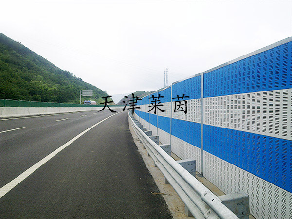 <a href=http://m.on-q.net/news_article?news_id=125>公路聲屏障</a>