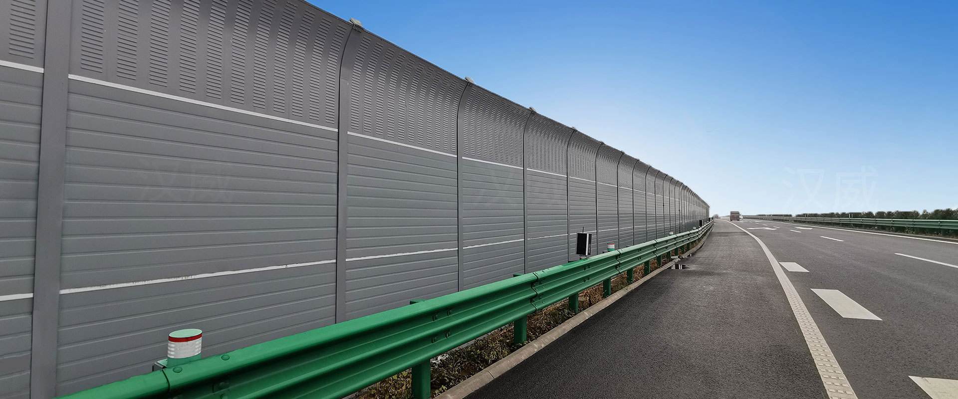 <a href=http://m.on-q.net/news_article?news_id=138>高速公路安裝聲屏障</a>